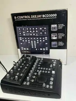 Behringer BCD3000 USB DJ Controller in Performance & DJ Equipment in Oakville / Halton Region - Image 3