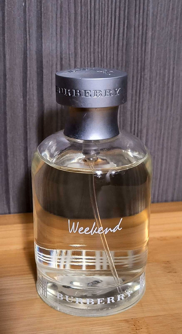 Burberry Weekend Eau de Toilette (100ML) in Health & Special Needs in City of Toronto - Image 3