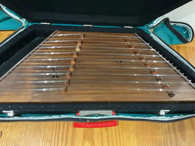 Music instrument, Iranian LA cook, Santorum لا کوک in Other in Markham / York Region - Image 2