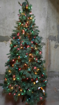 7ft lighted christmas tree
