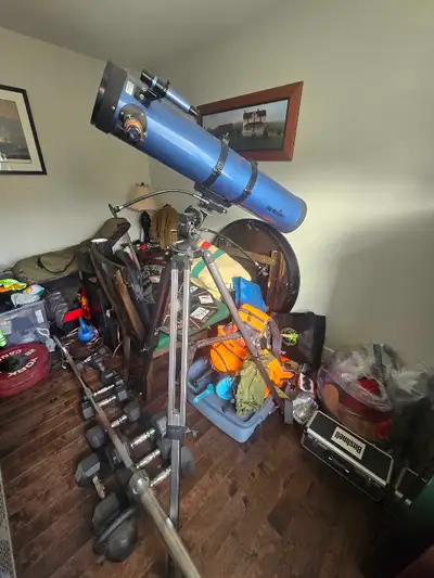 Explore the cosmos with this Sky-Watcher telescope, perfect for stargazing and celestial observation...