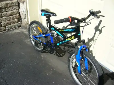 Velo Super Cycle Momentum 5 vit , Susp avant, arriere., View more