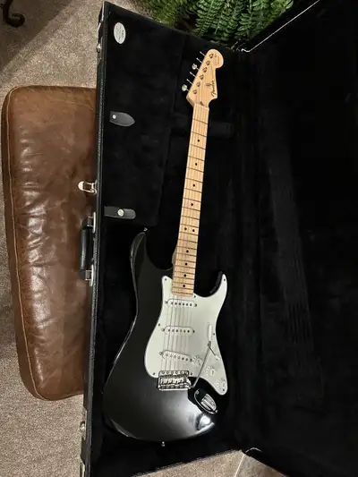 Eric Clapton Stratocaster “”Blackie”, View more