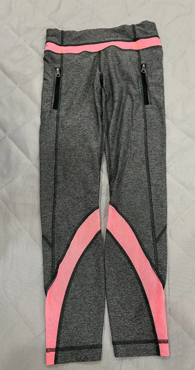 LULU Lady used pants in Women's - Bottoms in Markham / York Region - Image 10