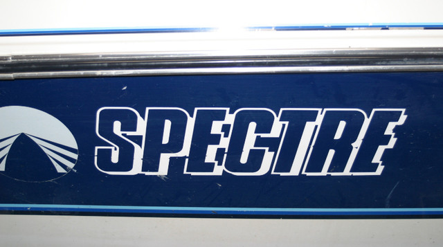 SPECTRE STR19RX POWER BOAT in Powerboats & Motorboats in Winnipeg - Image 2