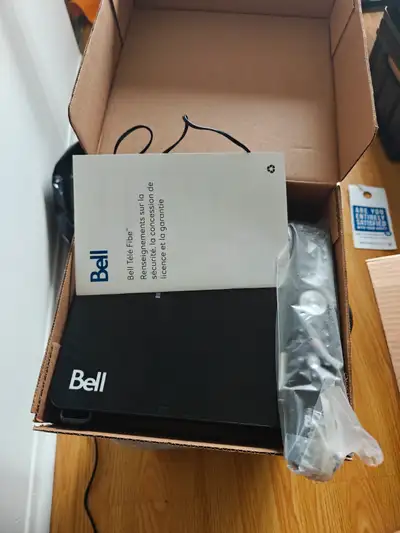 Wifi Modem/ Router internet_Brand: Sagecom + Power plug+ remote control for receiver