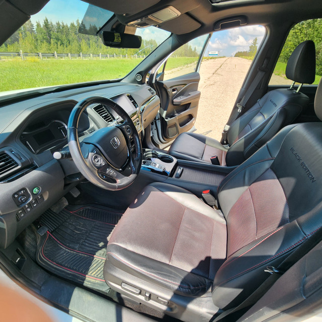 2022 Honda Ridgeline Black Edition with Extended Warranty in Cars & Trucks in Red Deer - Image 4
