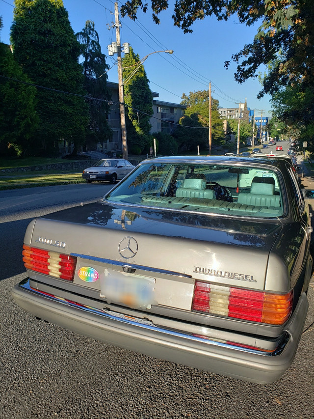 1984 Mercedes Benz - 300SD in Classic Cars in Burnaby/New Westminster - Image 2