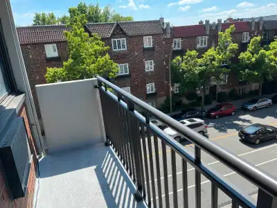 Studio disponible le 1er août, près du metro Villa Maria
