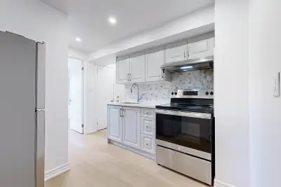 One Bedroom basement apt for rent from Aug 16. Separate side entrance and high ceiling. Stanless Ste...