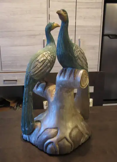Sculpture en bois oiseaux du paradis 20 pouces de haut avec base 10x10po.