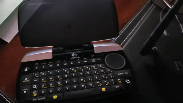 MINIX NEO Z64, Fanless Mini PC Win 8.1+ Logitech Mini Keyboard in Desktop Computers in Markham / York Region - Image 8