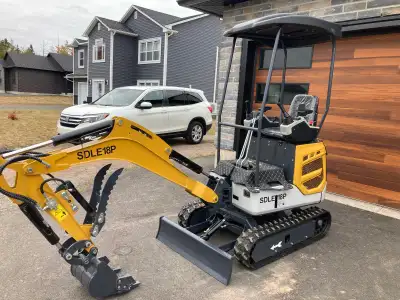 SOLD SOLD IN-STOCK ONLY 1 LEFT BRAND NEW 2025 STOCK SDLE18 15HP GAS ENGINE HYDRAULIC THUMB , SWING B...