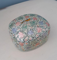 Vintage Hand Painted Paper Mache Lacquered Trinket Box leaf bird