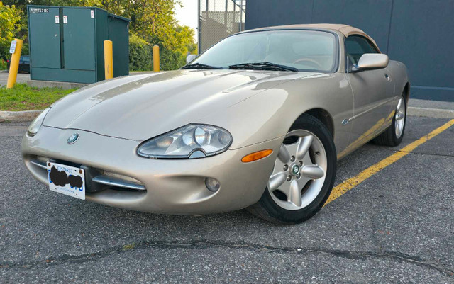 1999 Jaguar XK8 in Cars & Trucks in Ottawa
