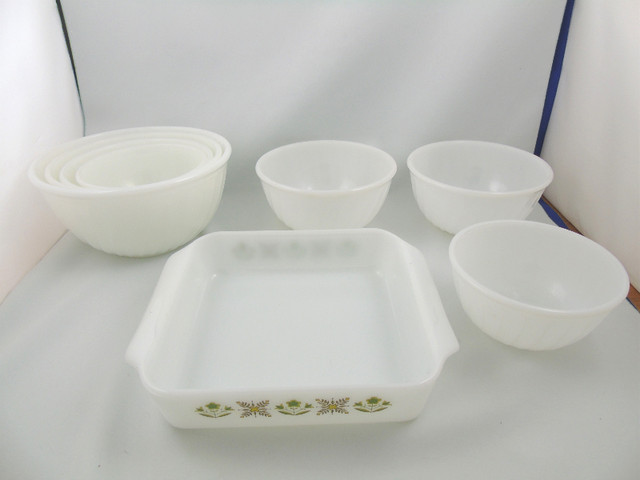 Vintage Fire King Complete Set Mixing Bowls Baking Dish Extra in Kitchen & Dining Wares in City of Halifax