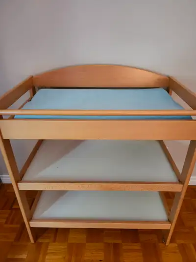 Table à langer et matelas, View more