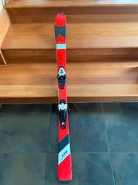 skis alpins pour enfant, 55 pouces, batons, presque neufs