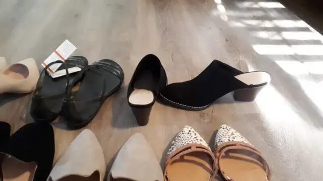 Womens Shoes in Women's - Shoes in Norfolk County - Image 8