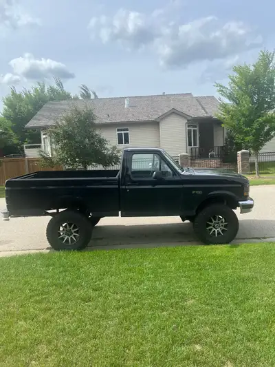 1996 F150 Windshield Rear diff service and cover Ball joint U joint Transfer case Frame amour guarde...