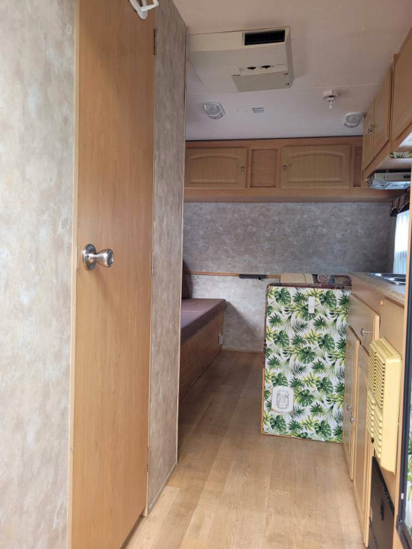 13' Micro RV for sale! in Travel Trailers & Campers in Victoria - Image 2