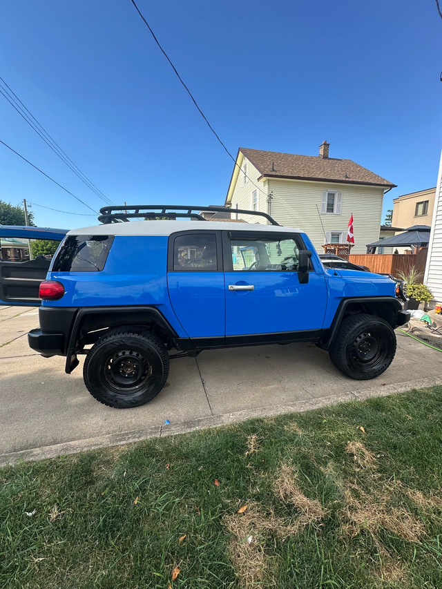 2007 FJ Cruiser Manual in Cars & Trucks in St. Catharines