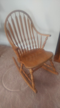 Oak rocking chair, medium size