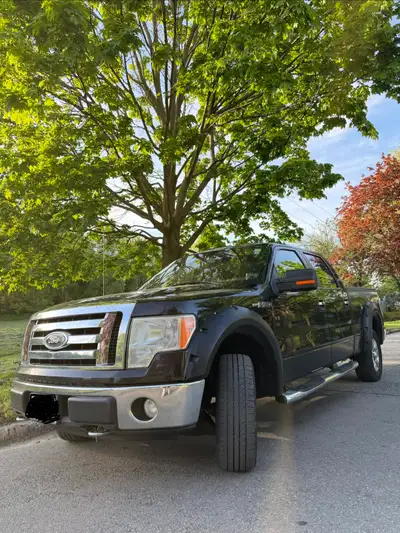 2009 Ford F-150 XLT – Well Maintained – 295,000 KM Selling my 2009 Ford F-150 XLT. Truck is well mai...