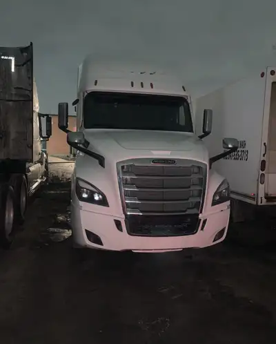 We are looking for experienced AZ Drivers(team) Must required 1 year of experience with clean CVOR &...