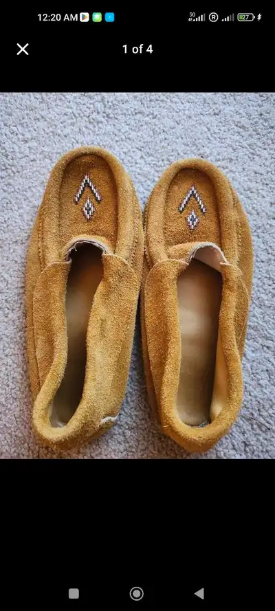 Vintage Manitobah Mukluks – $60 Authentic and cozy Manitobah Mukluk moccasins, made in Canada with q...