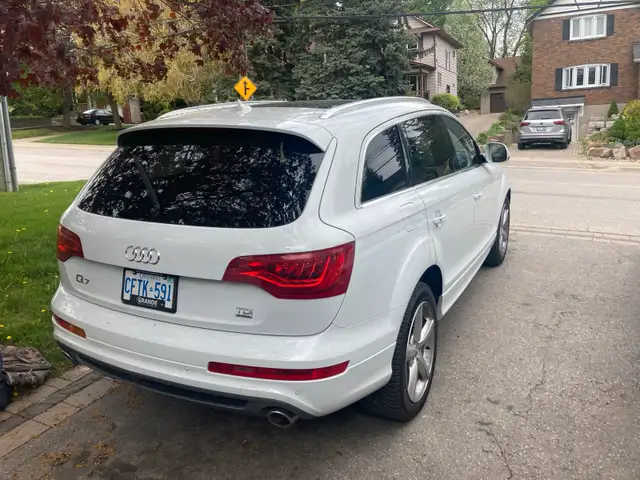 2012 Audi Q7 SLine in Cars & Trucks in Mississauga / Peel Region - Image 3