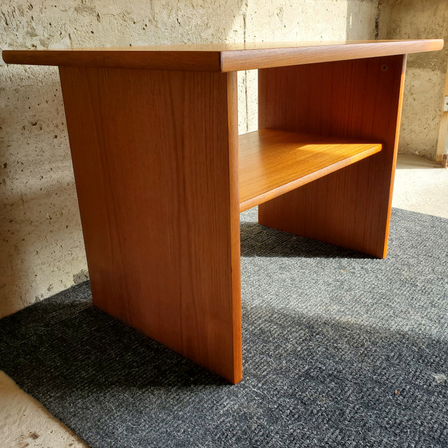 Mid Century Teak Table in TV Tables & Entertainment Units in Oshawa / Durham Region