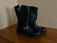 Women's leather CAT boots size 8 used once