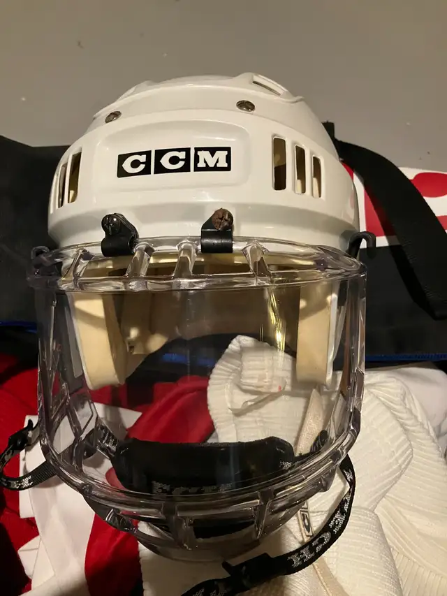 CCM Helmet in Hockey in Winnipeg - Image 2