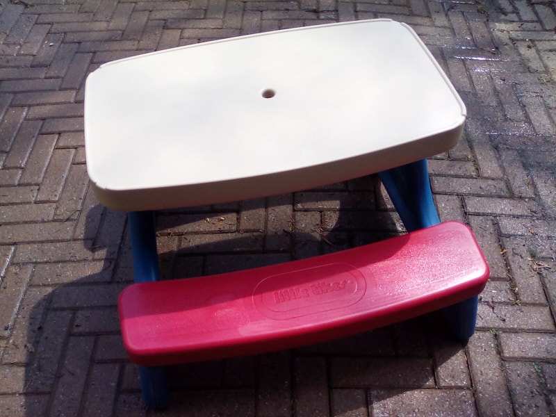 Table PiqueNique enfant LITTLE TIKES Kids picnic table Jouets et