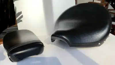 Brand New Seats from 2005 Yamaha V Star Removed when the bike was new for aftermarket sets. Conditio...