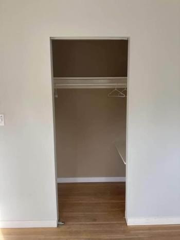 ROOM FOR RENT ** ALL UTILITIES INCLUDED** in Room Rentals & Roommates in Richmond - Image 2