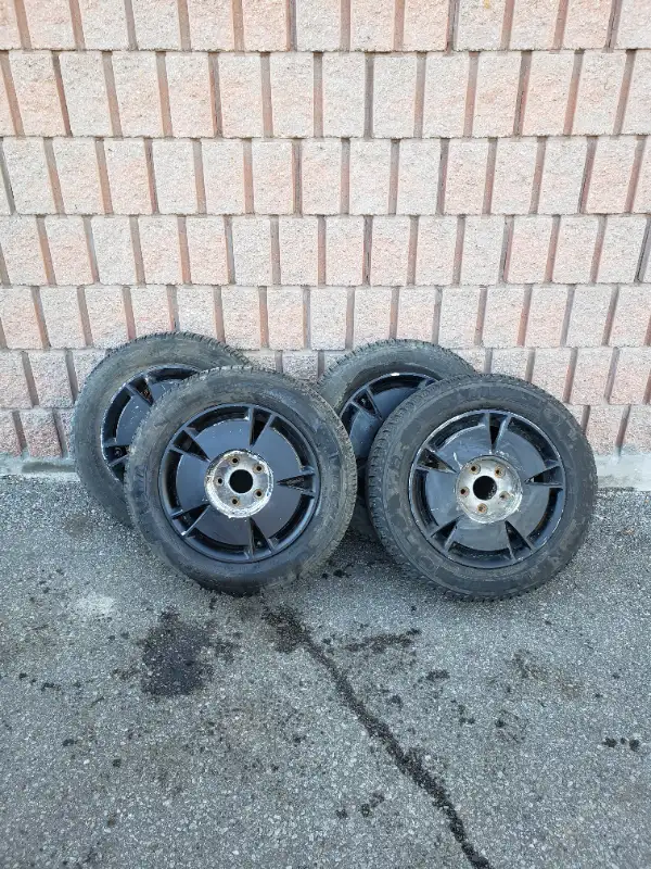 195 60r15 winter tires in Tires & Rims in Markham / York Region - Image 2