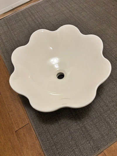 Modern Luxurious Bathroom Porcelain Flower Shaped Wash Basin NEW, View more