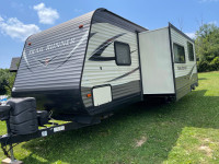 2017 heartland trail runner camping travel trailer