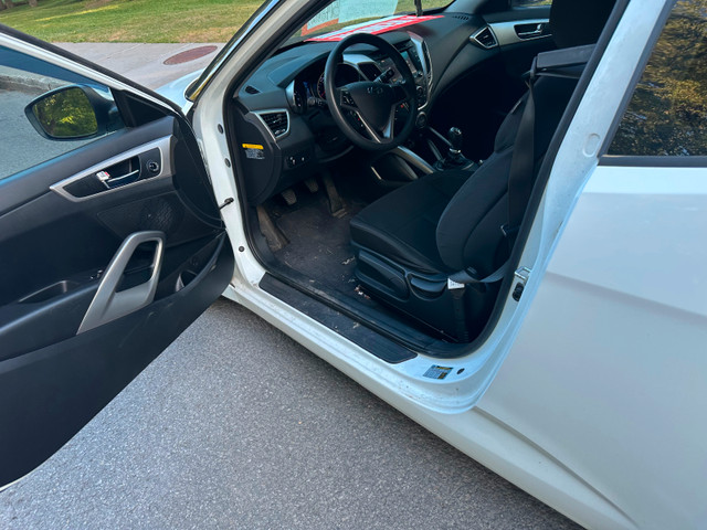 HYUNDAI VELOSTER 2016 1.6 CYLINDERS dans Autos et camions  à Ville de Montréal - Image 3