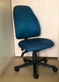 Ergonomic ObusForme High Back Multi-Tilt Chair