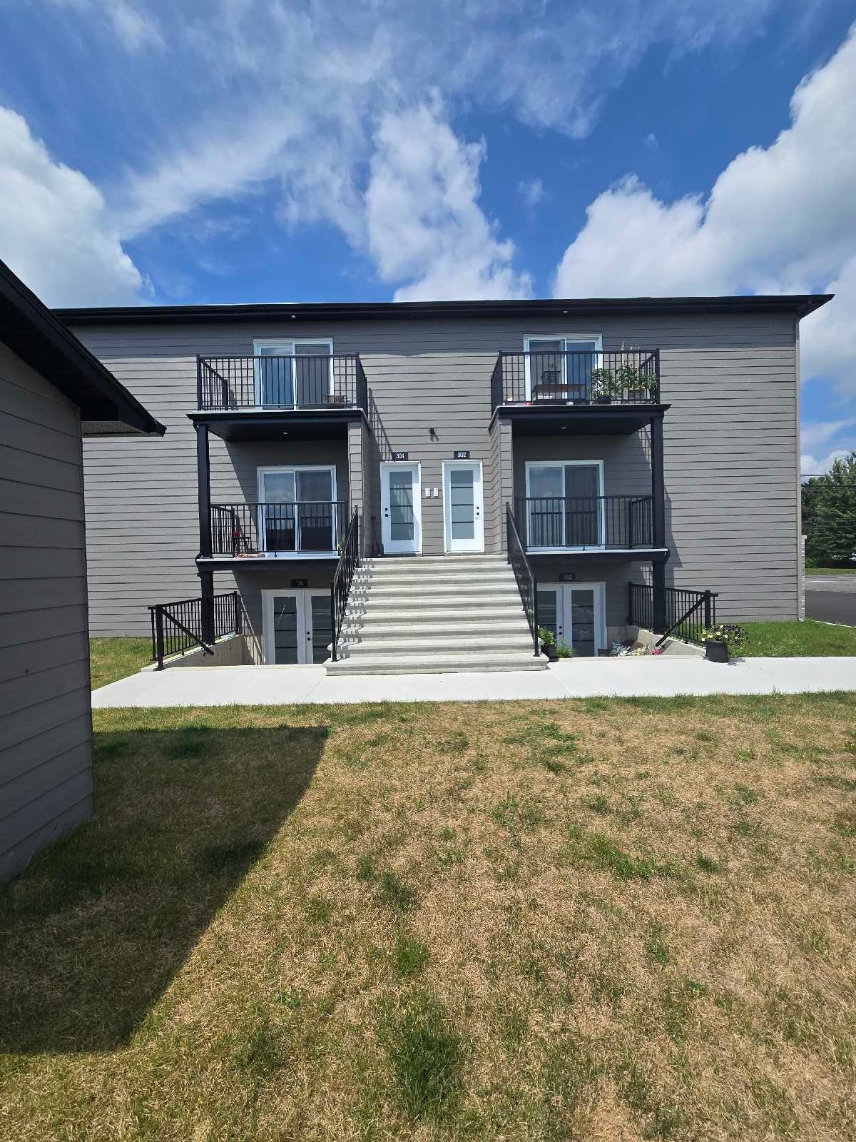 112 Rue Notre Dame — photo 2
