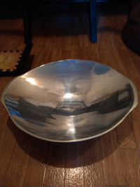 Silver coffee table bowl