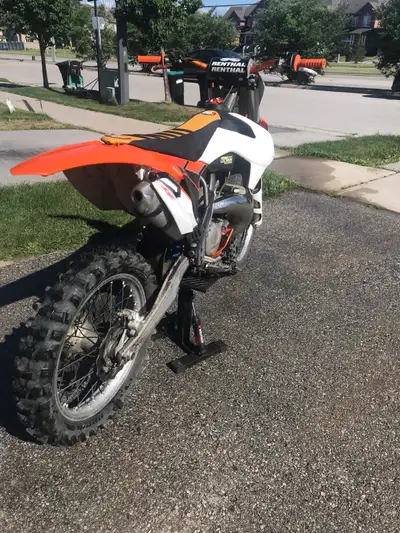 I have this 2014 ktm 250 sx with a brand new wiseco piston with under 10 hours, brand new grips and...