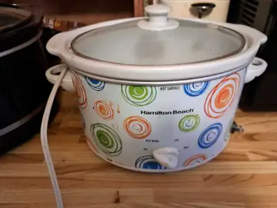 2 slow cookers, View more