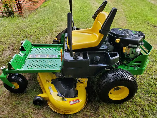 John Deere Z255 Zero Turn Mower 48 Inch Deck New Battery & Pump in Other in Windsor Region - Image 4