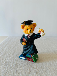 AVON LOVABLE TEDDIES COLLECTION BEARS -GRADUATION