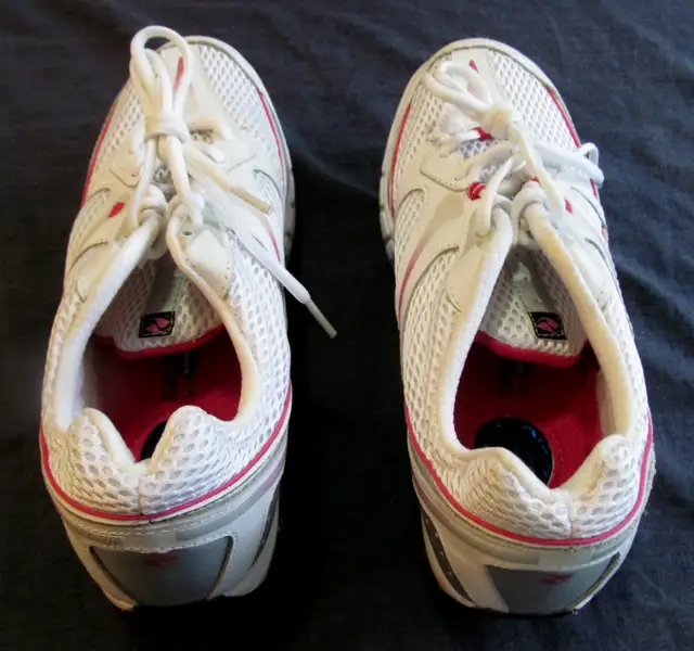 Women's training shoes, Runners size 11, NEW, pink accents in Women's - Shoes in Markham / York Region - Image 3