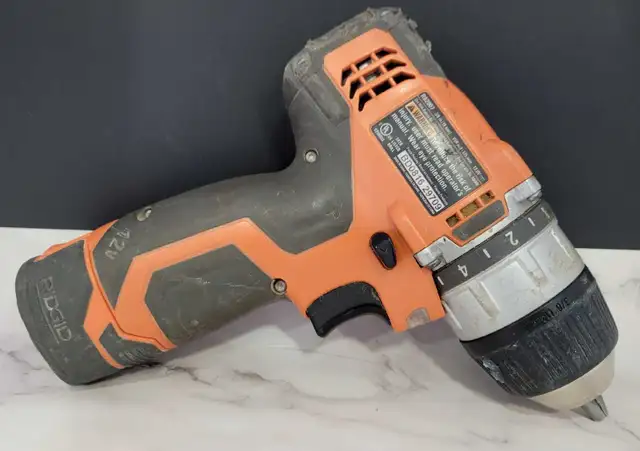 RIDGID 3/8" DRILL w/Battery R82007 in Other in City of Toronto - Image 4